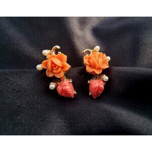 Vintage Pink Peach Orange Color Plastic Gold Tone Earrings